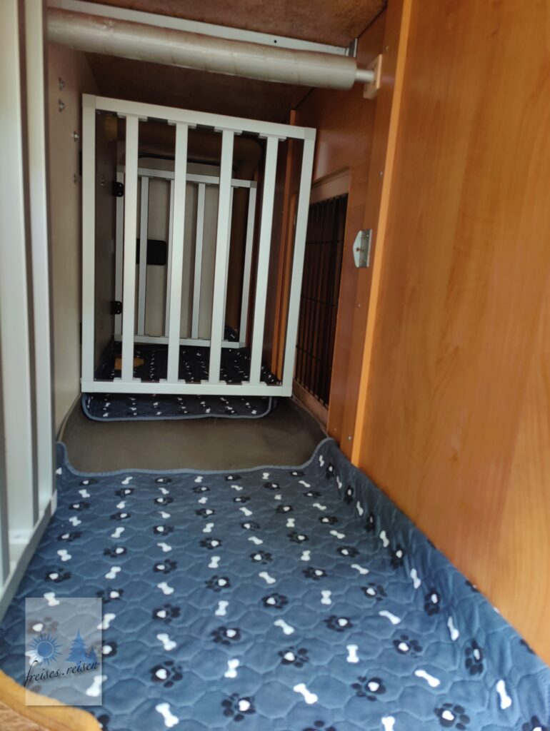 Hundebox_frankia_wohnmobil_selbstgebaut_freises.reisen